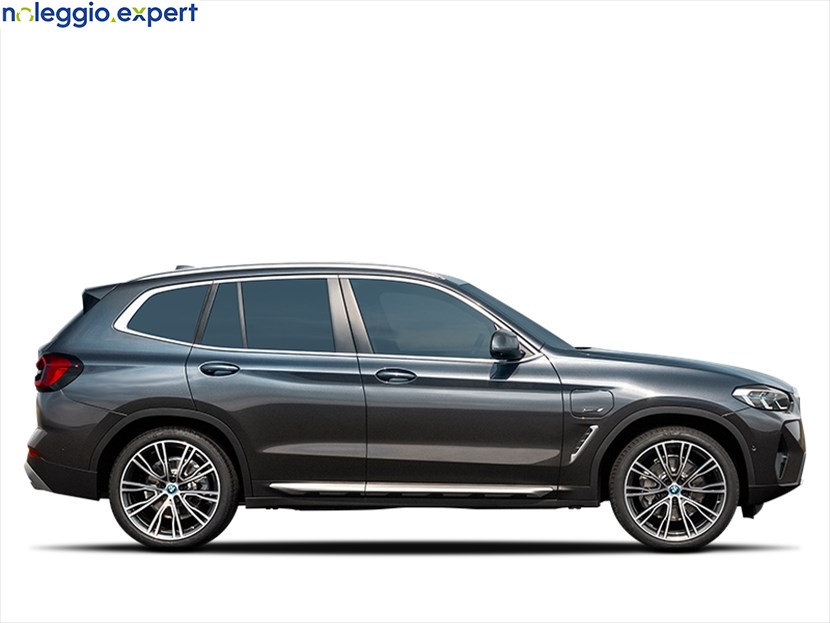 BMW X3 SDrive 18d MH48V Auto su noleggio.expert