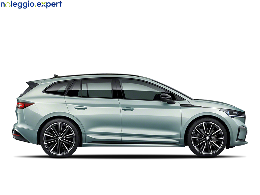 SKODA Enyaq 60 su noleggio.expert